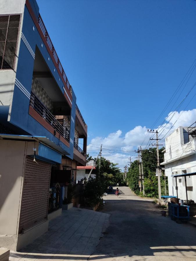 Balaji Homestay Хампі Екстер'єр фото