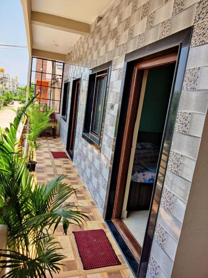 Balaji Homestay Хампі Екстер'єр фото